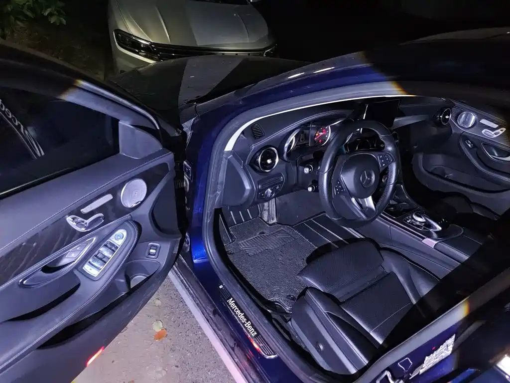 Mercedes-Benz C-Class — миниатюра 12