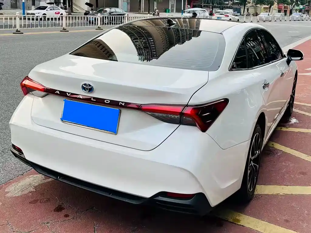 Toyota Avalon — миниатюра 4