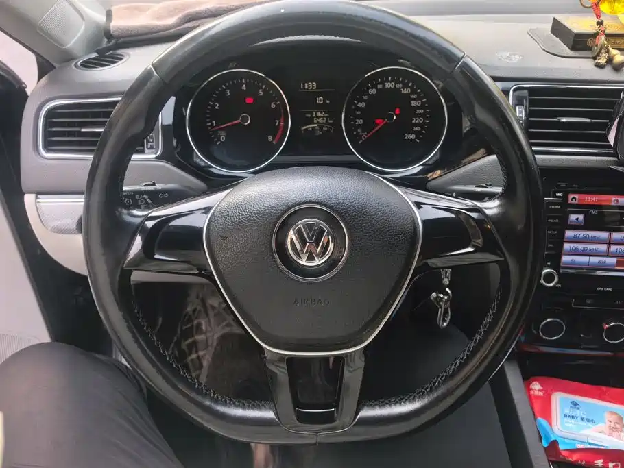 Volkswagen Sagitar — миниатюра 15
