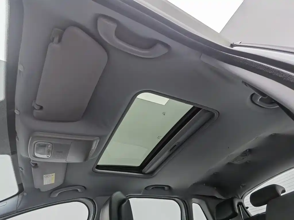 Peugeot 3008 — миниатюра 14
