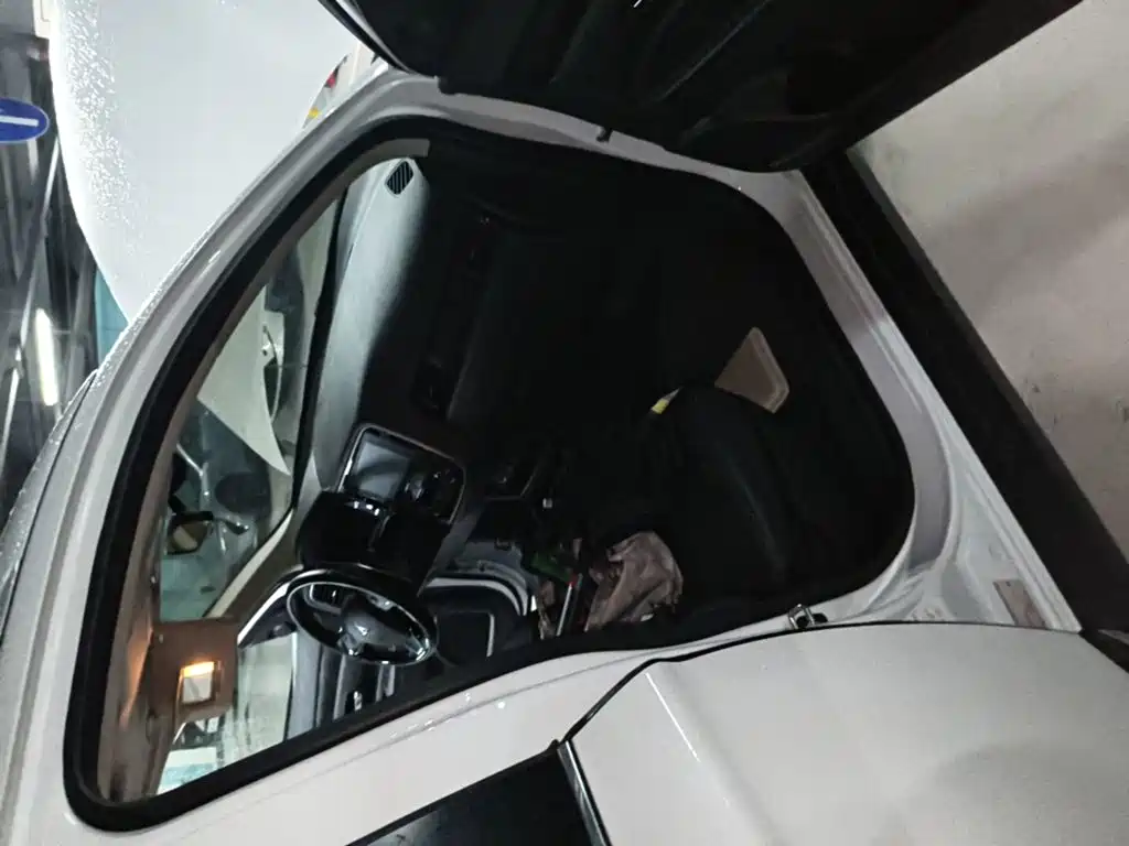 Mitsubishi Outlander — миниатюра 9