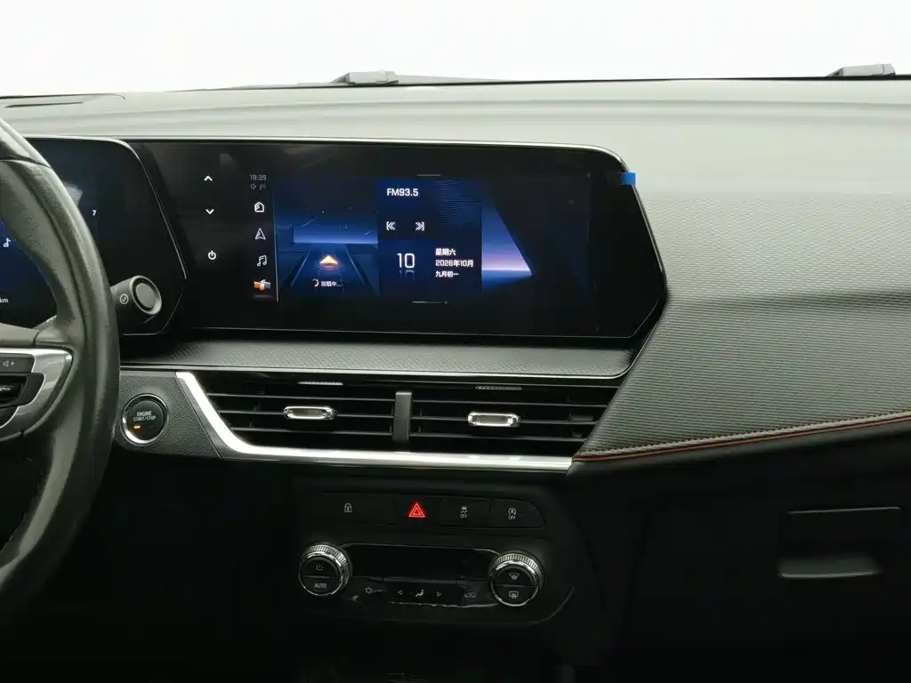 Chevrolet Trax — миниатюра 12