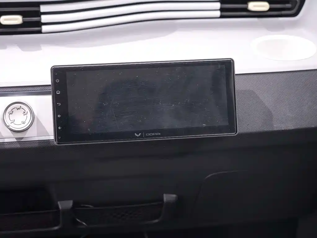 Wuling MINIEV — миниатюра 11