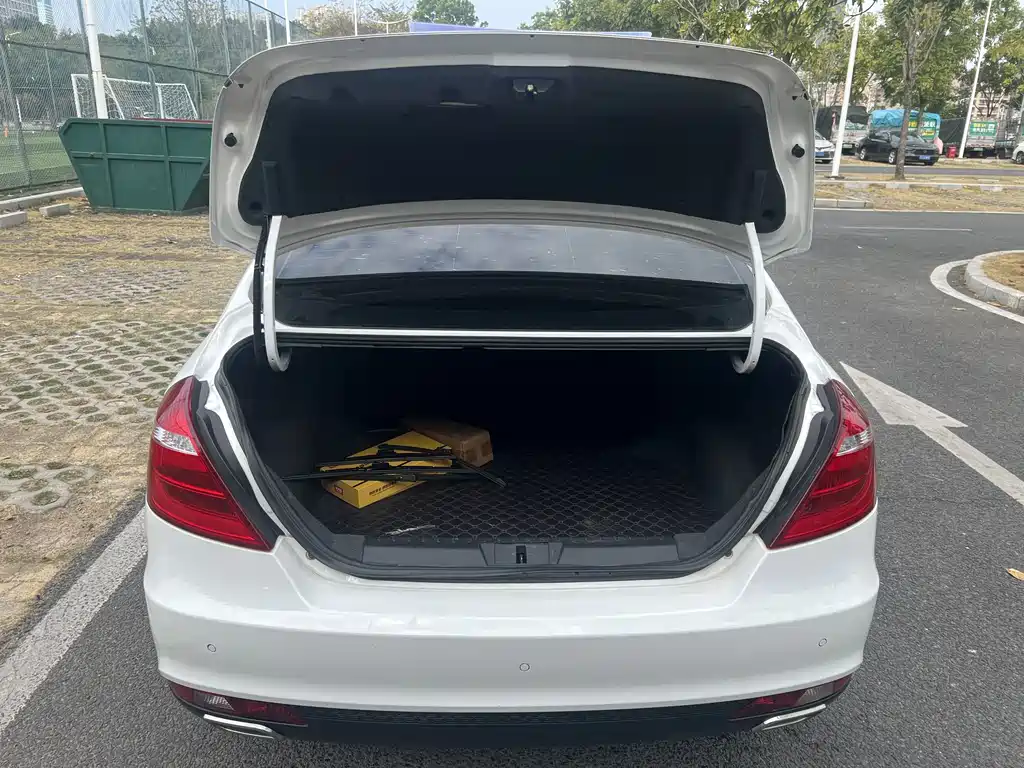 GEELY AUTOMOBILE EMGRAND