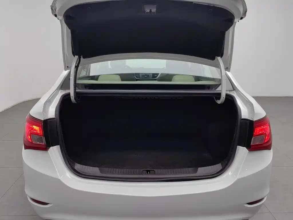 Buick Excelle — миниатюра 16
