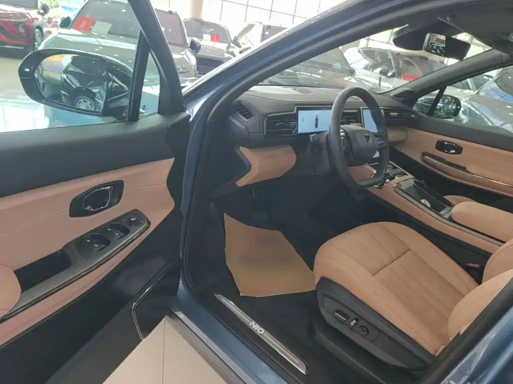 NIO ES8 — миниатюра 16