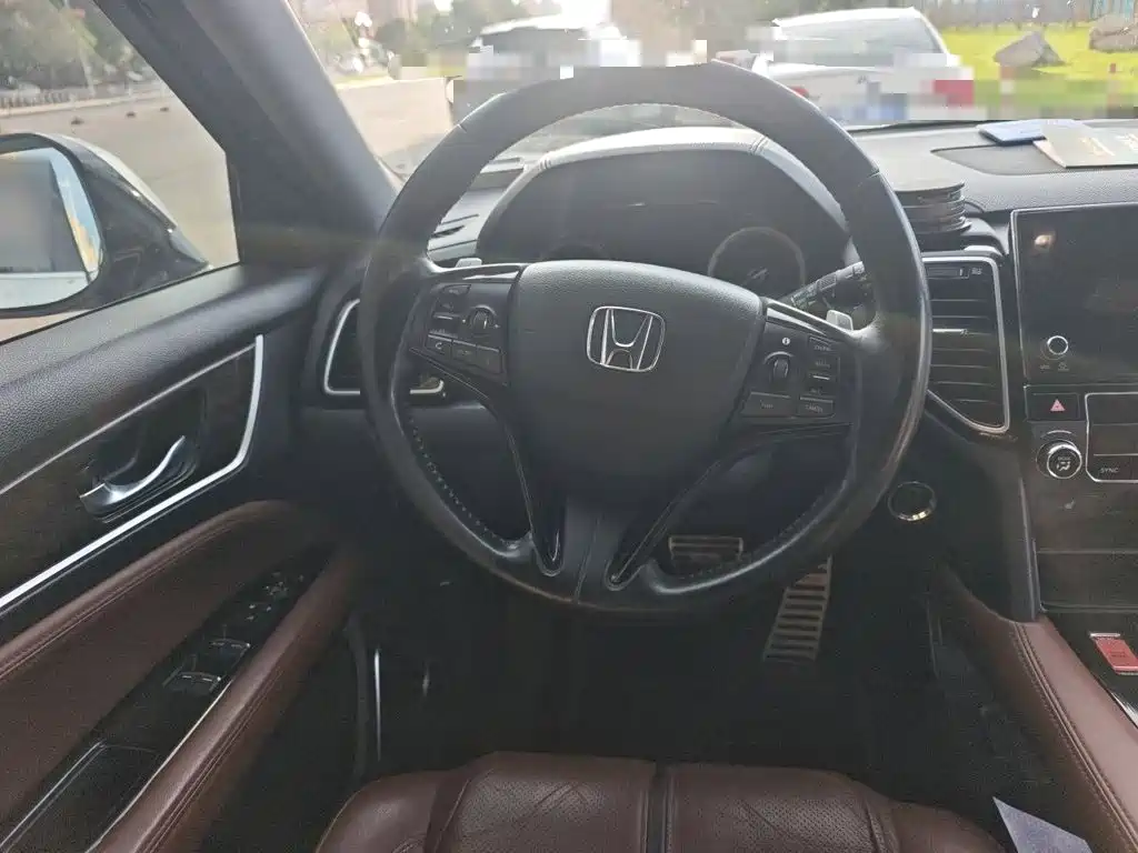 Honda UR-V — миниатюра 11