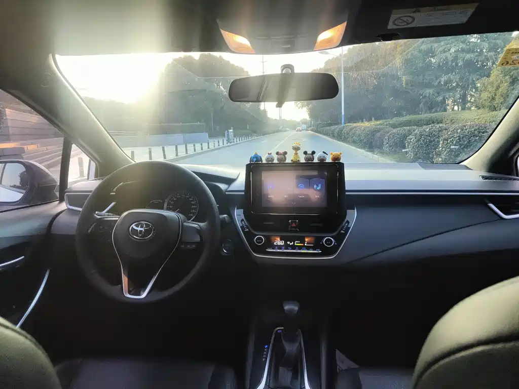 Toyota Corolla Levin 2022 1.8H E-CVT