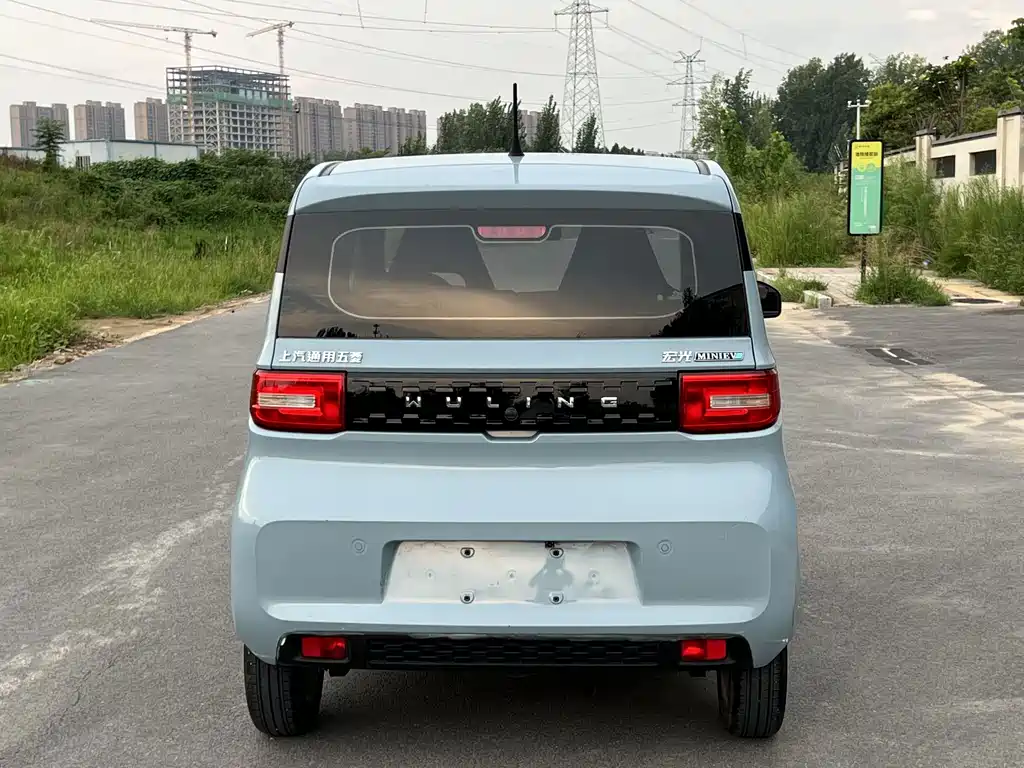 Wuling MINIEV — миниатюра 6