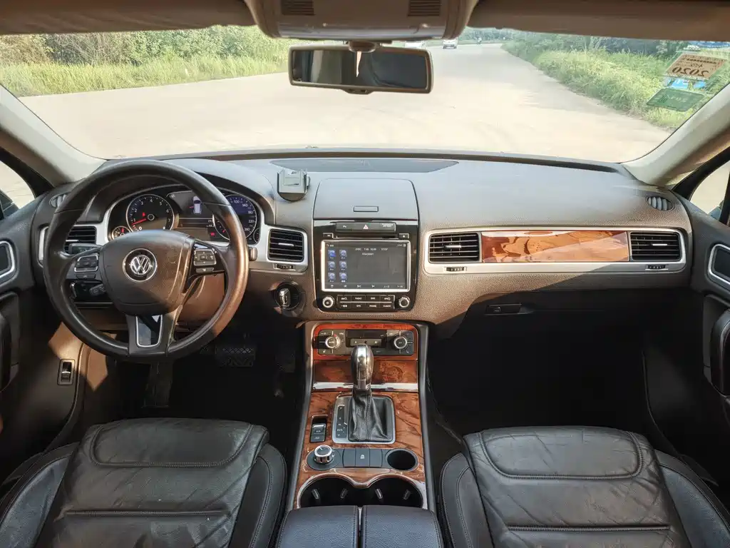 Volkswagen Touareg — миниатюра 5