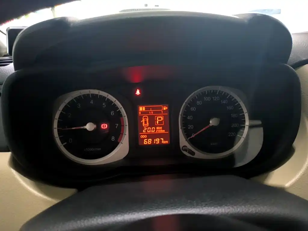 Venucia R50 — миниатюра 12