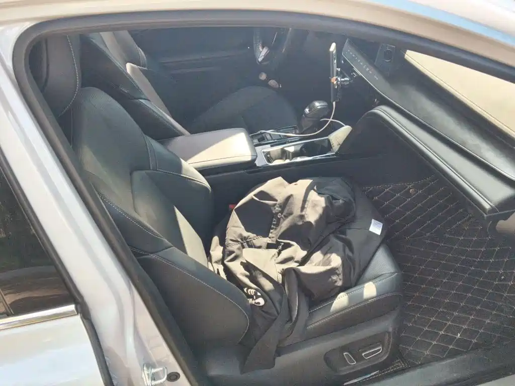 Toyota Camry — миниатюра 19