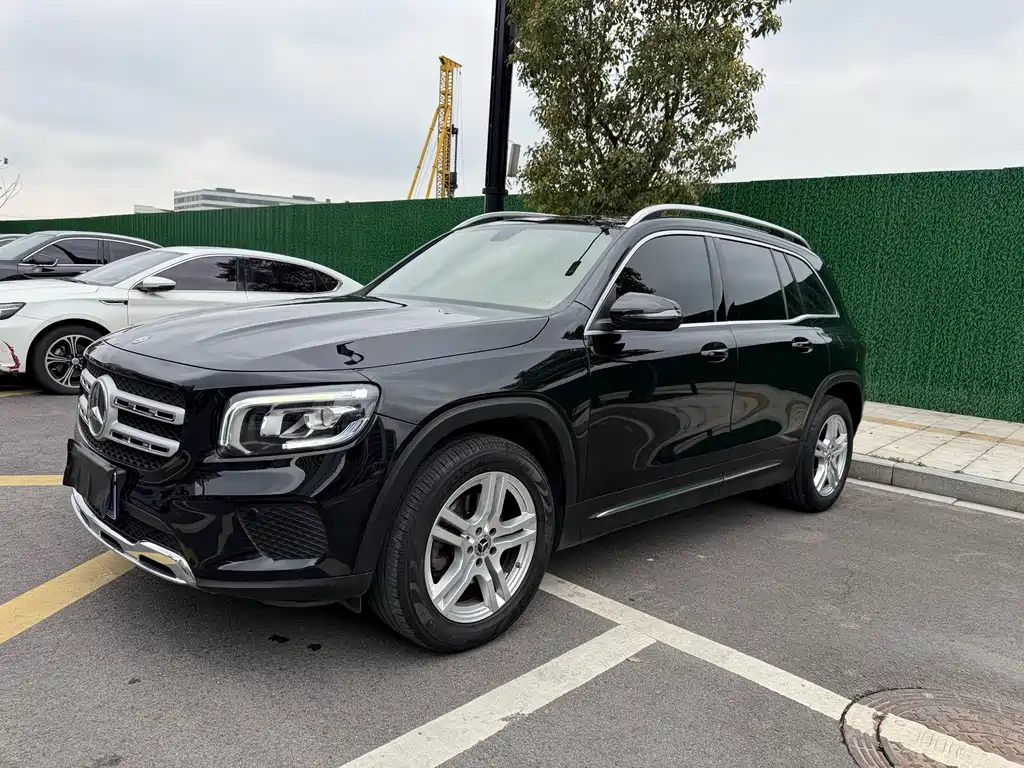 Mercedes-Benz GLB — миниатюра 3