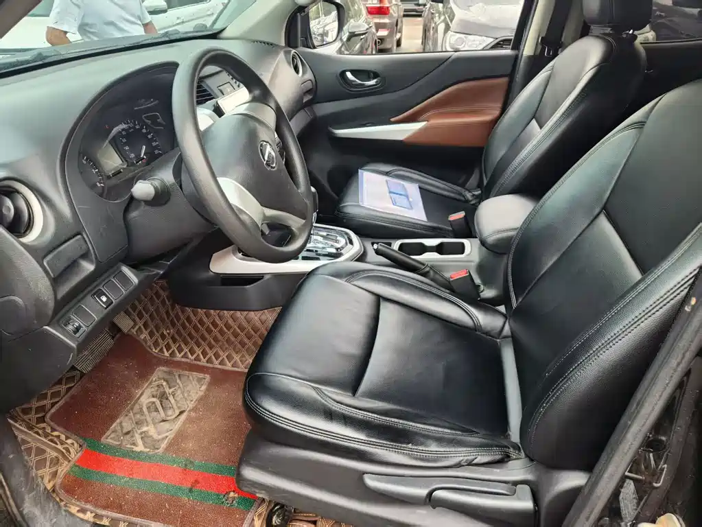 Nissan Navara — миниатюра 8