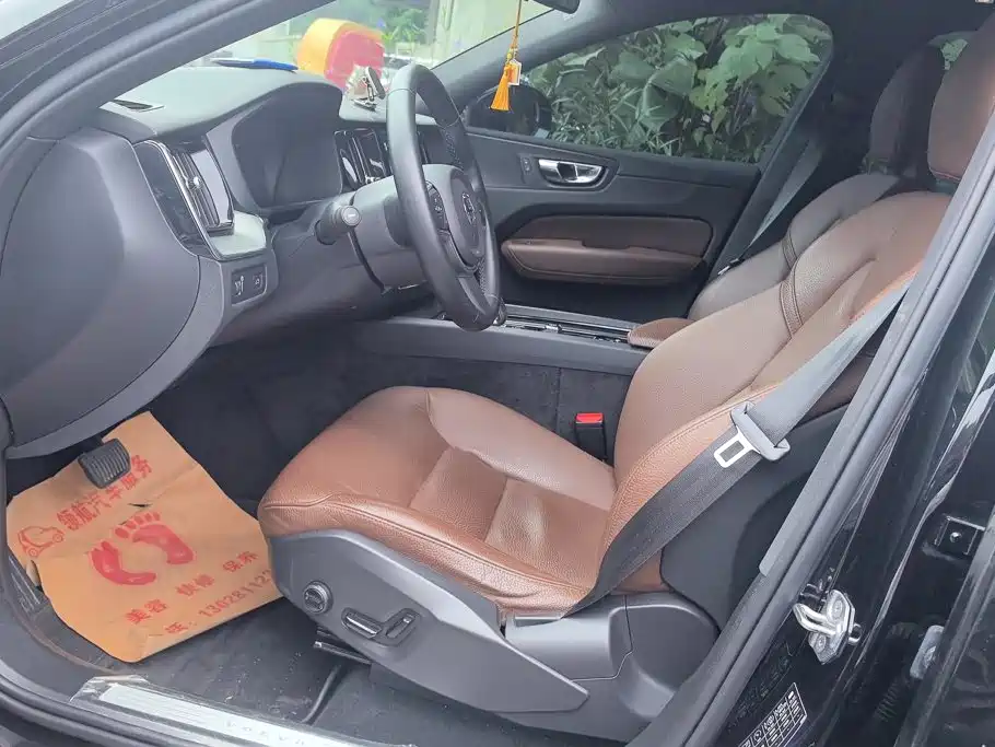 Volvo XC60 — миниатюра 9