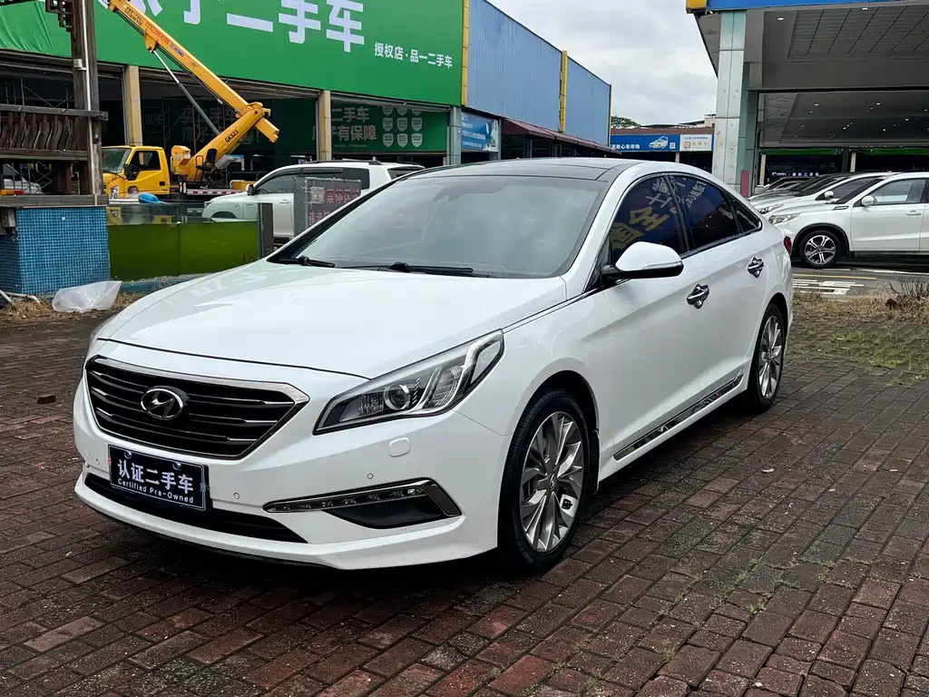 Hyundai Sonata