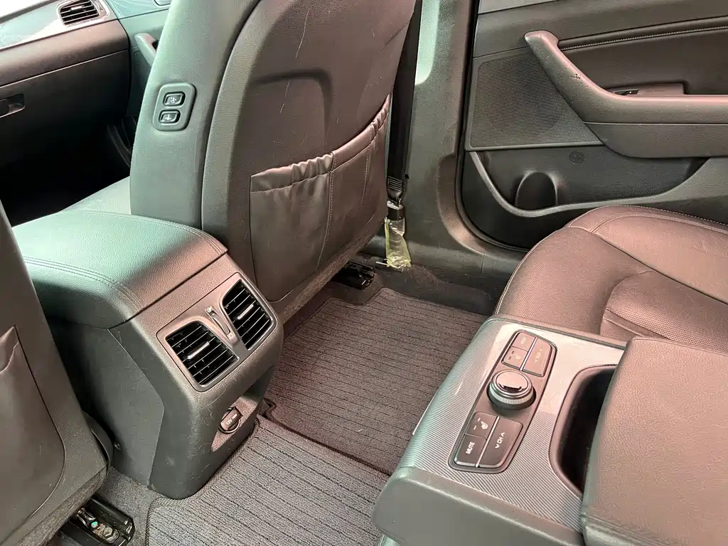 Hyundai Sonata — миниатюра 16