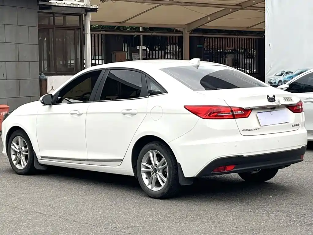 Ford Escort — миниатюра 9