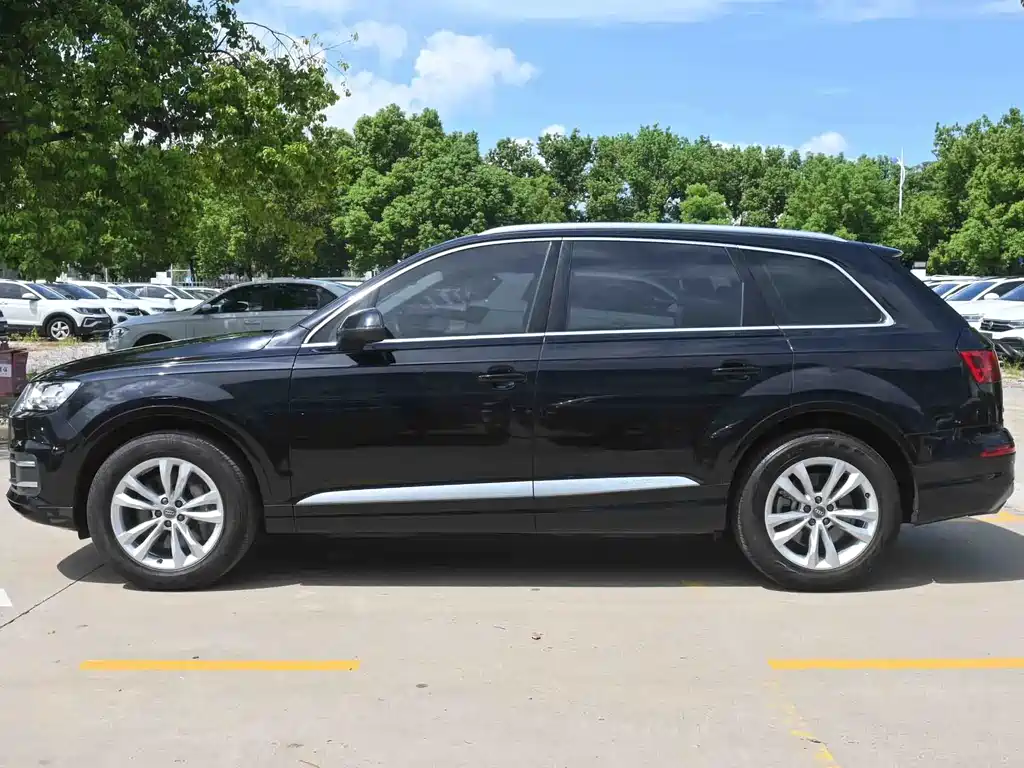 Audi Q7 — миниатюра 3
