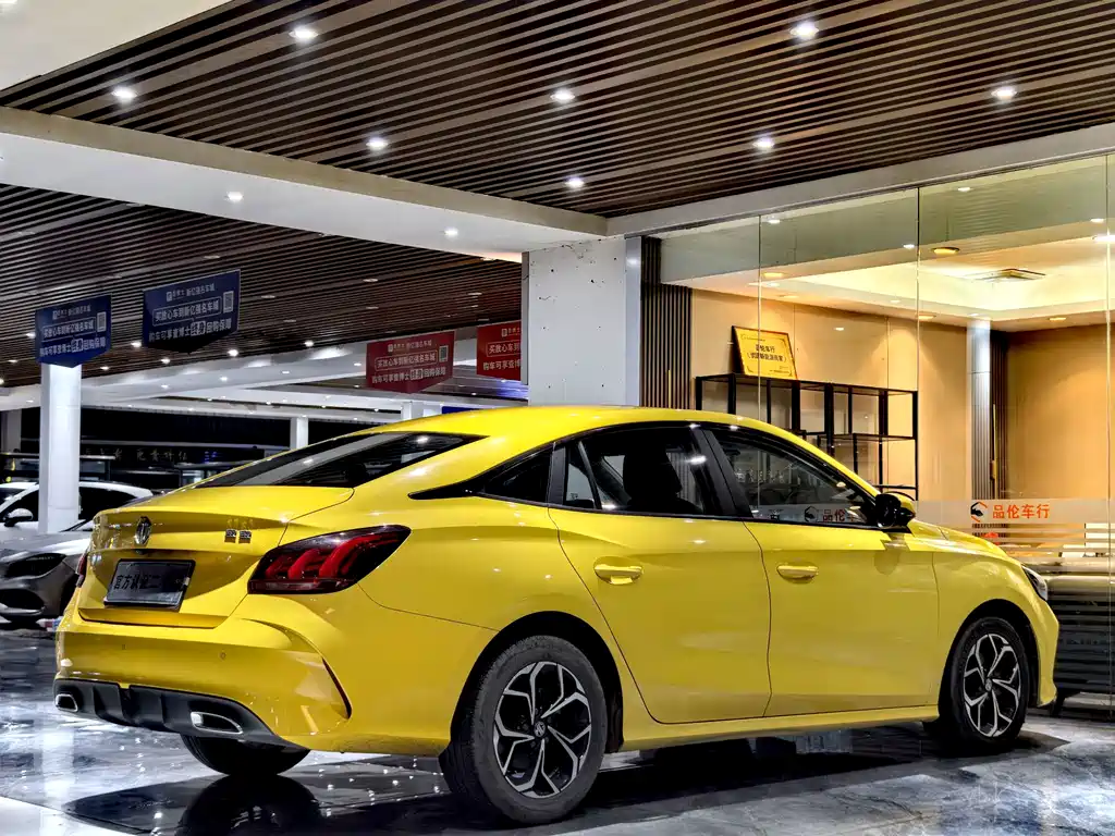 MG MG5 — миниатюра 8