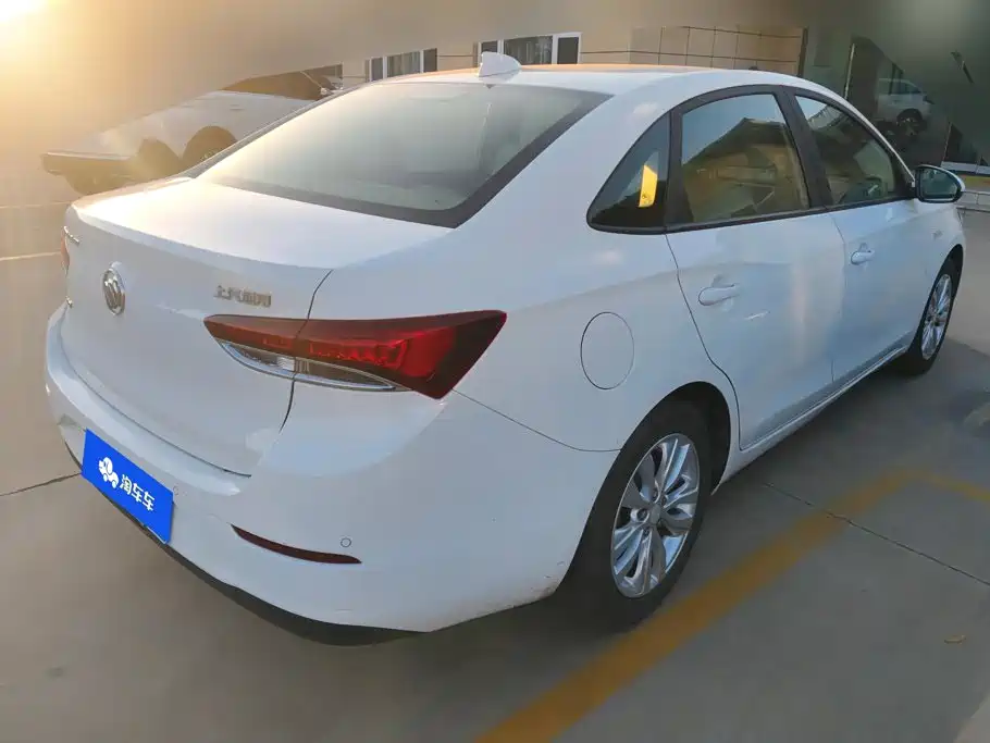 Buick Excelle — миниатюра 3