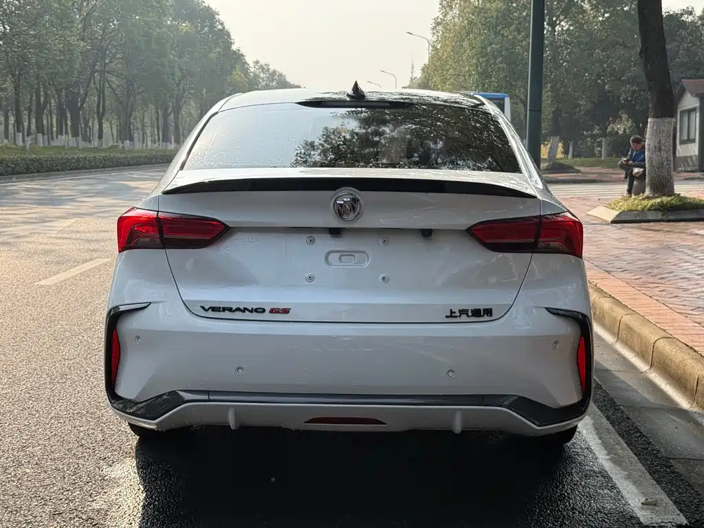 Buick Verano — миниатюра 8