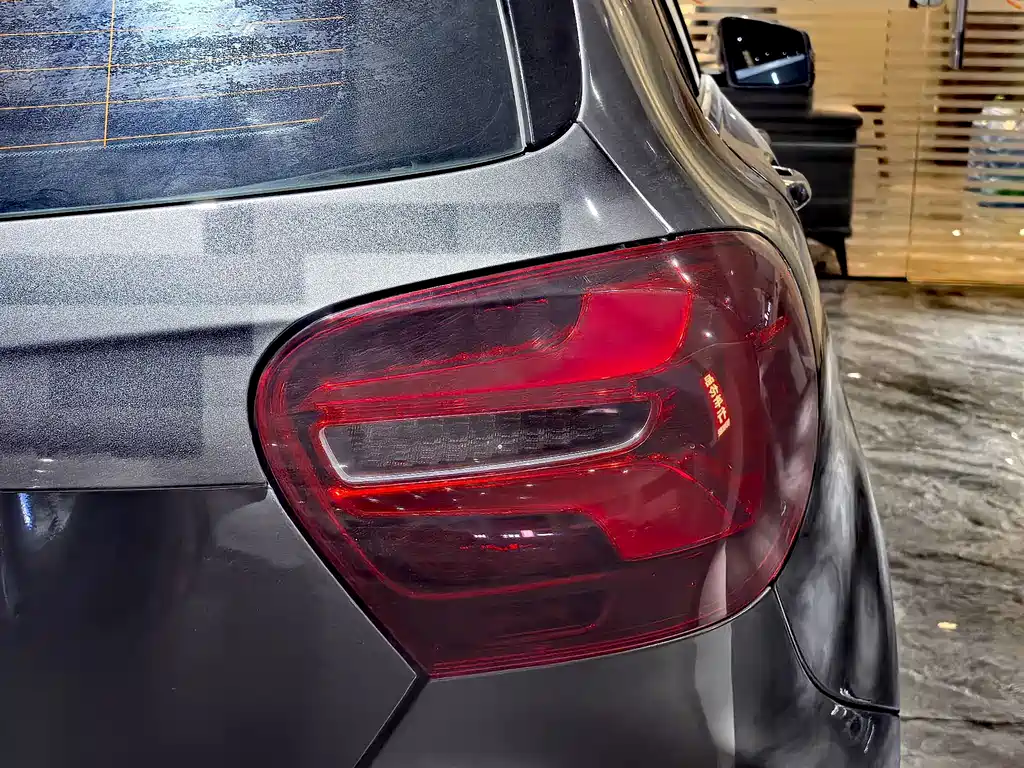 Mercedes-Benz A-Class (Import) — миниатюра 13