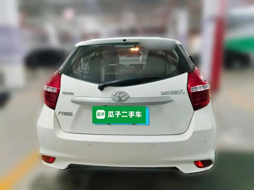 Toyota Yaris L — миниатюра 3