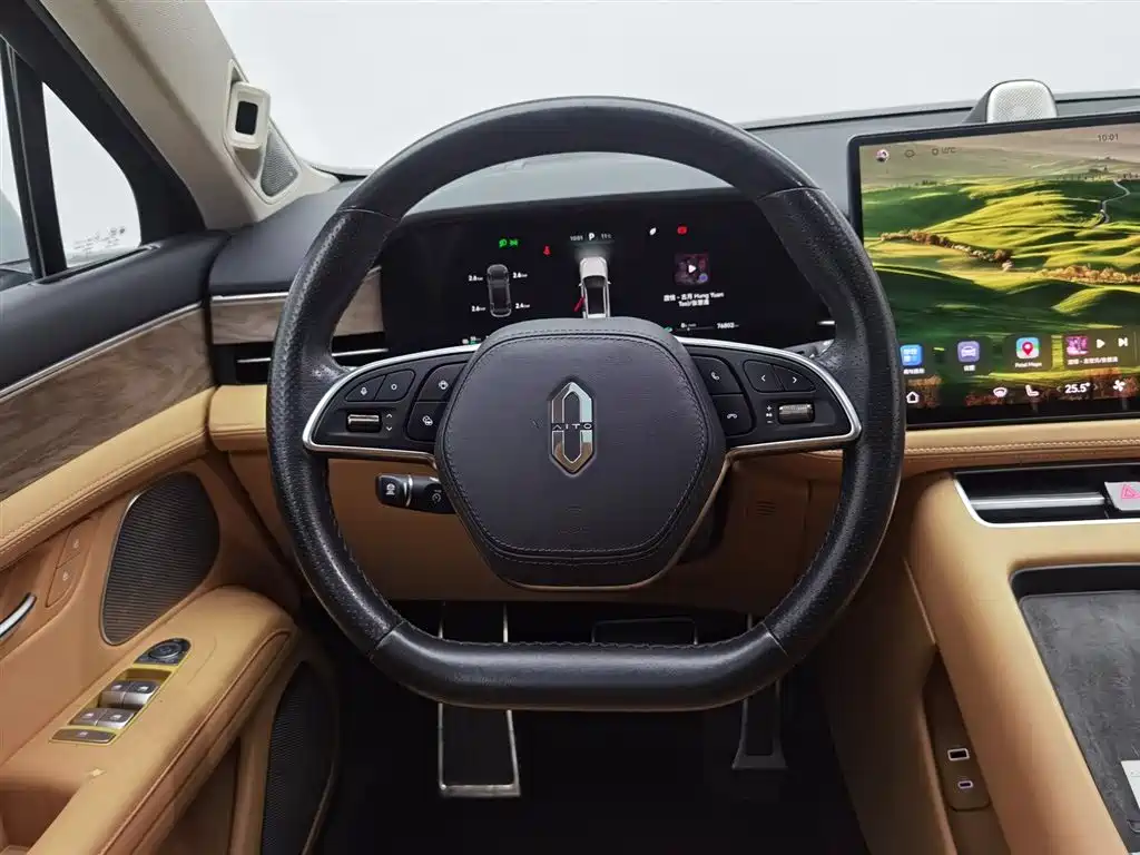 AITO ASK THE WORLD M5