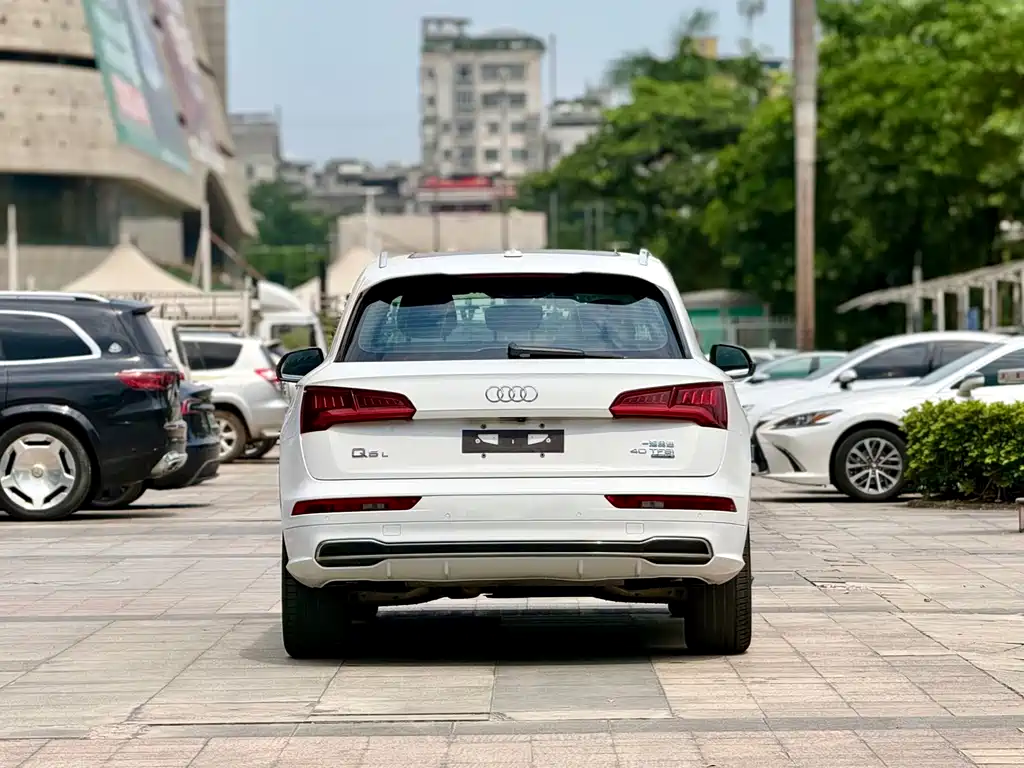 Audi Q5L — миниатюра 9