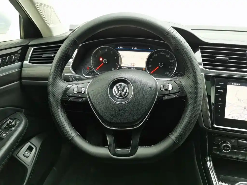 Volkswagen Phideon — миниатюра 11
