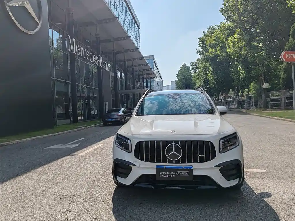 Mercedes-Benz GLB AMG — миниатюра 2