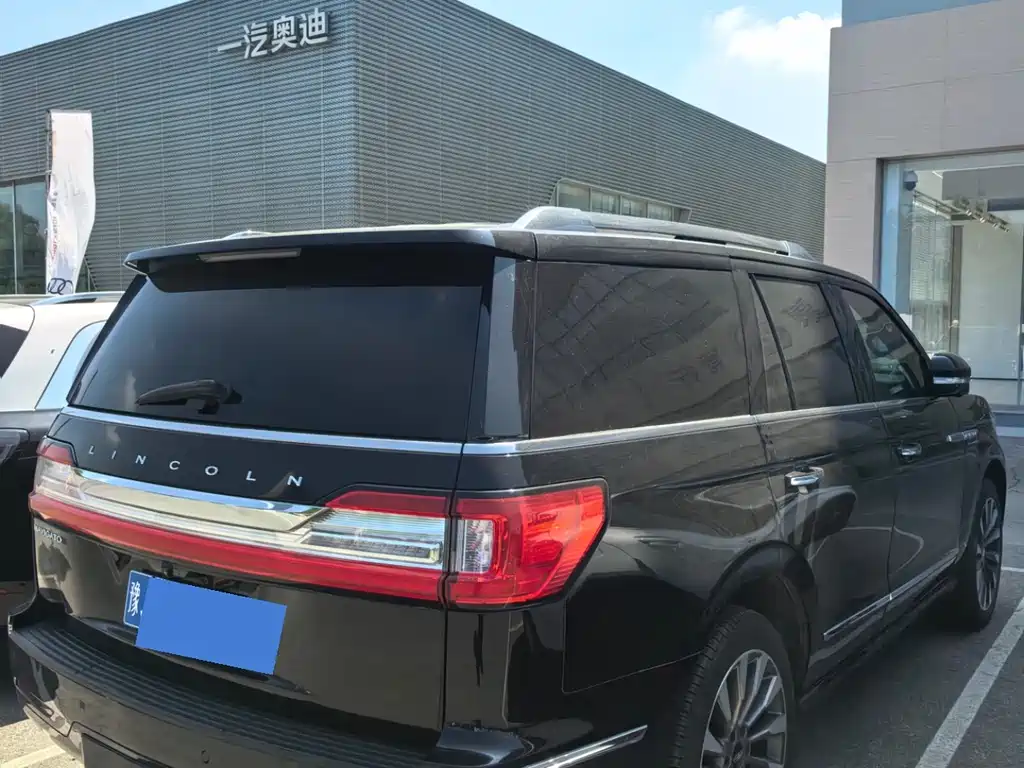 Lincoln Navigator 2018 3.5T V