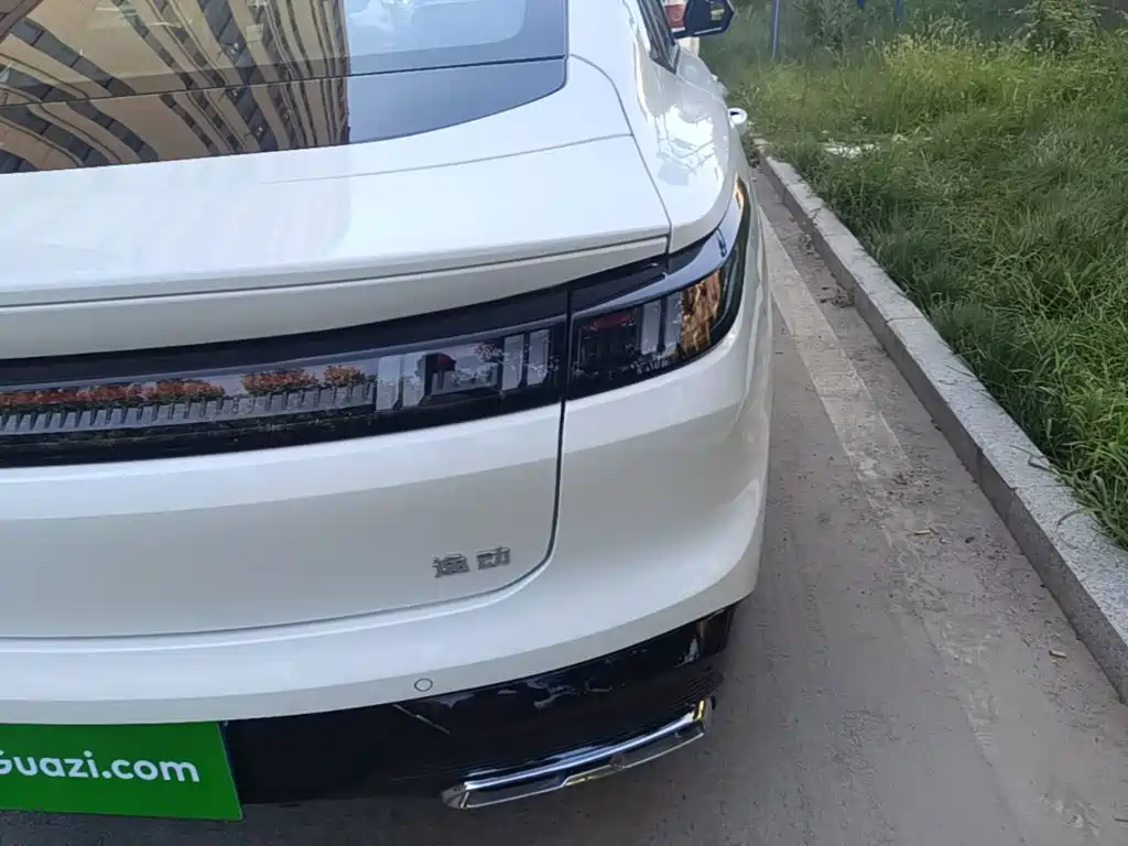 Changan Eado — миниатюра 8