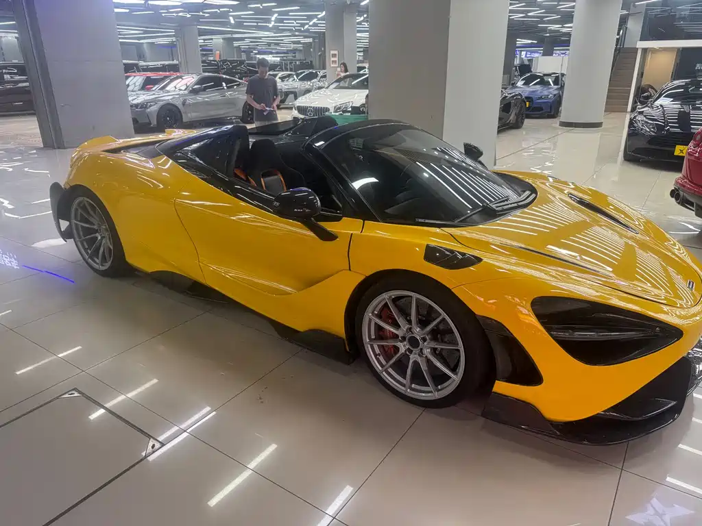 Купить McLaren 720S