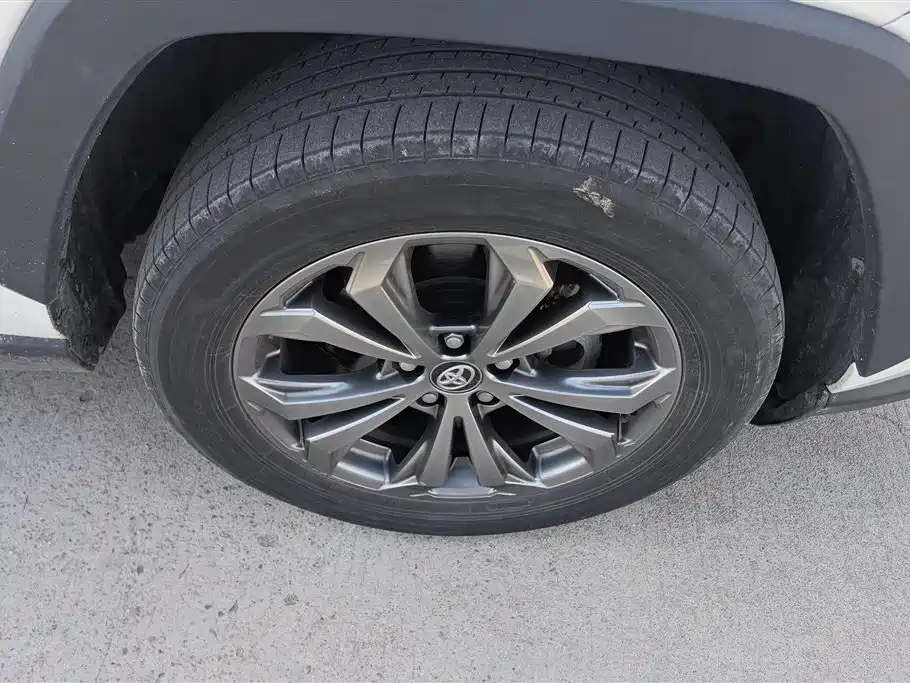 TOYOTA RAV4 RONGFANG