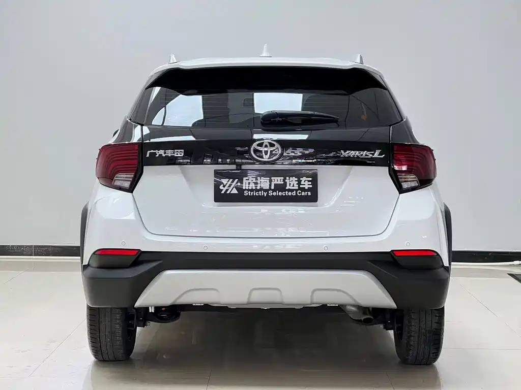 Toyota Yaris L — миниатюра 5