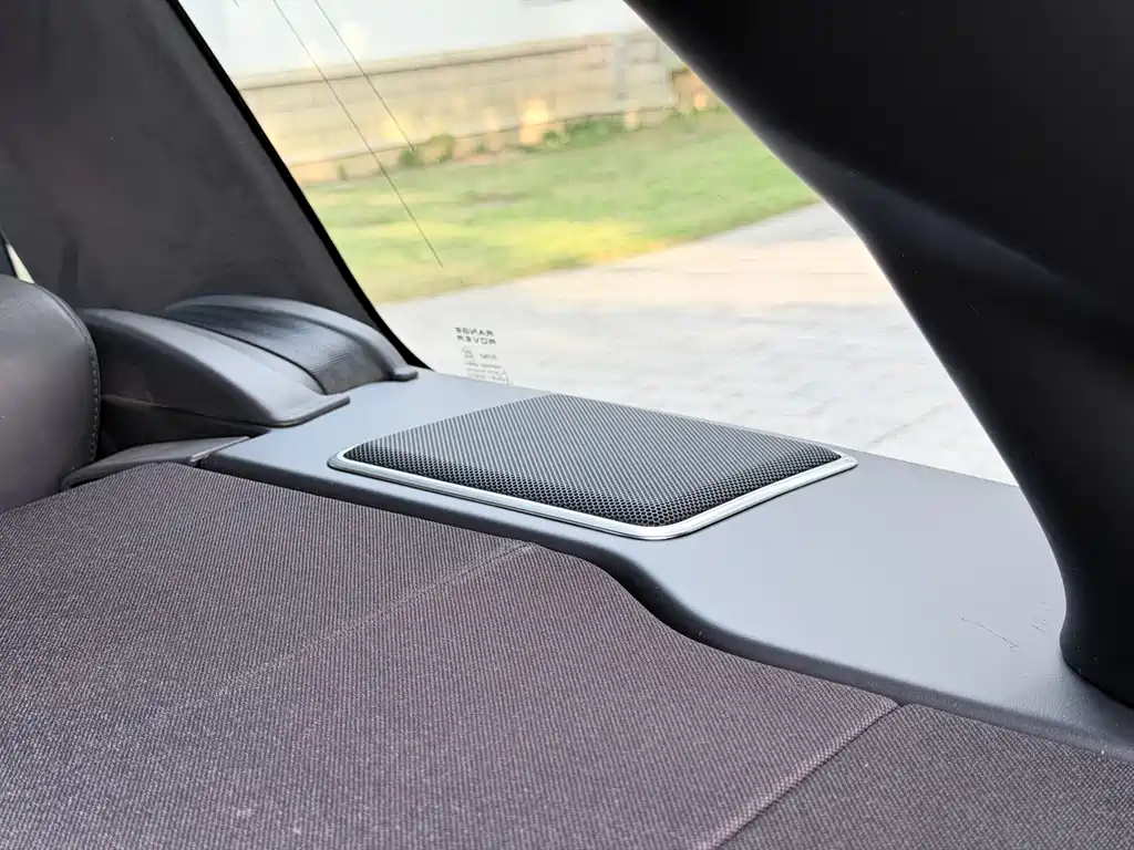 Land Rover Range Rover — миниатюра 24