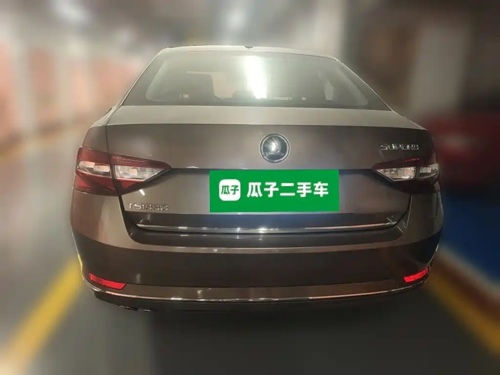 Skoda Superb — миниатюра 3