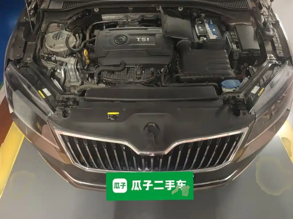 Skoda Superb — миниатюра 16