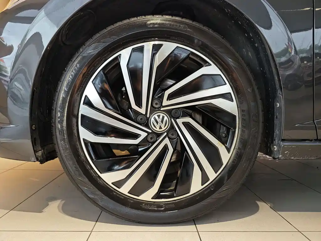 Volkswagen Sagitar — миниатюра 5