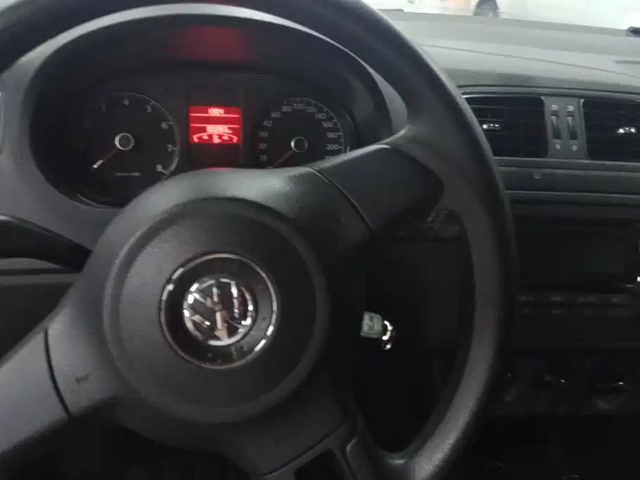 Volkswagen Polo — миниатюра 12