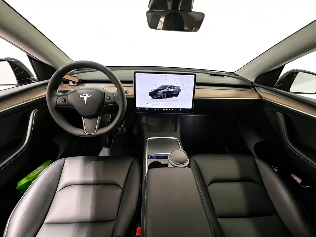 Tesla Model Y — фотографии объявления, Фото 6