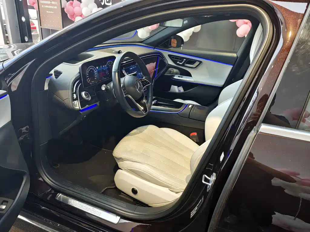 Mercedes-Benz E-Class — миниатюра 4