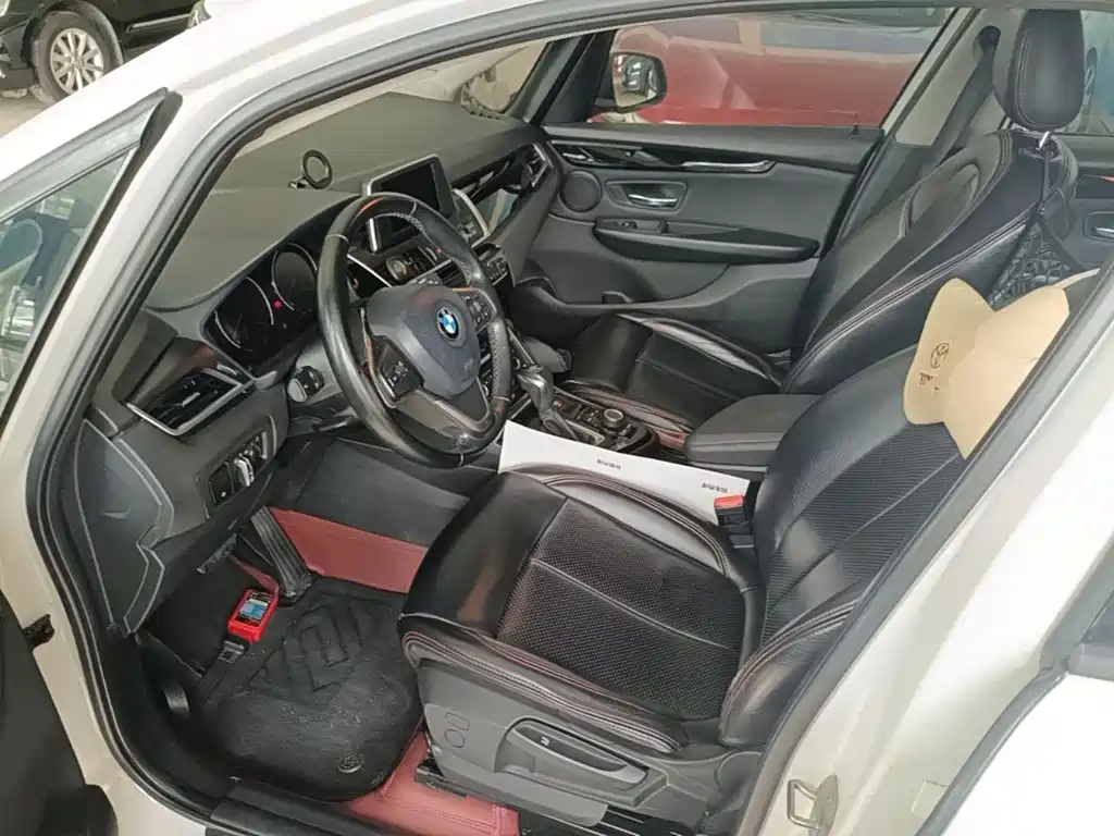 BMW 2 Series Active Tourer - фото 15