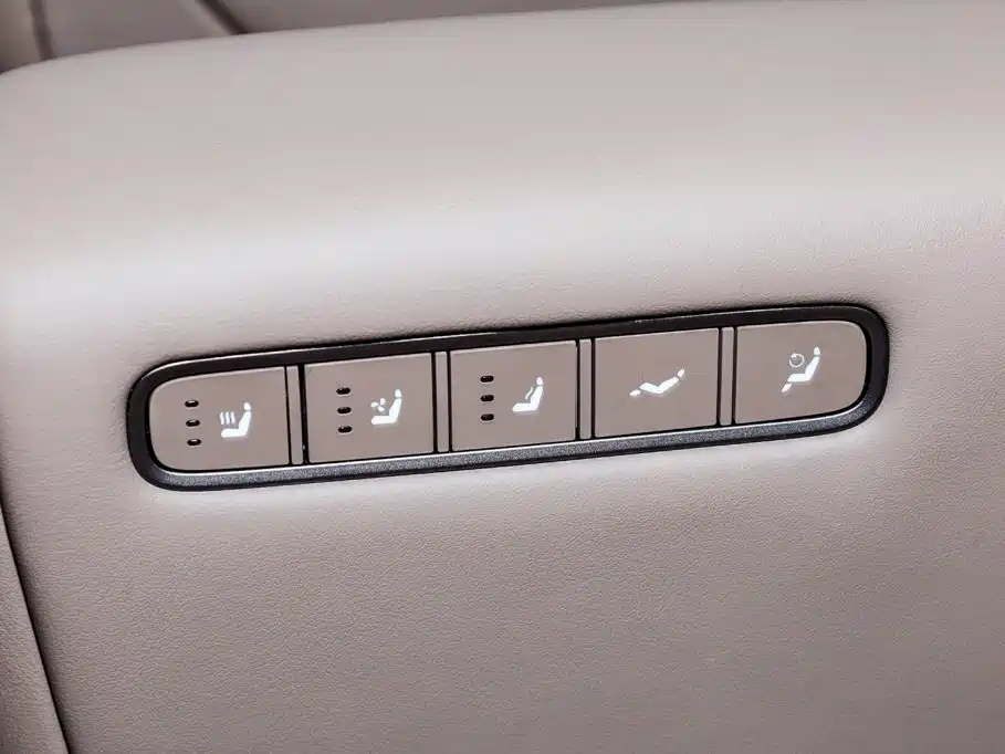 Li Auto Li MEGA — миниатюра 12