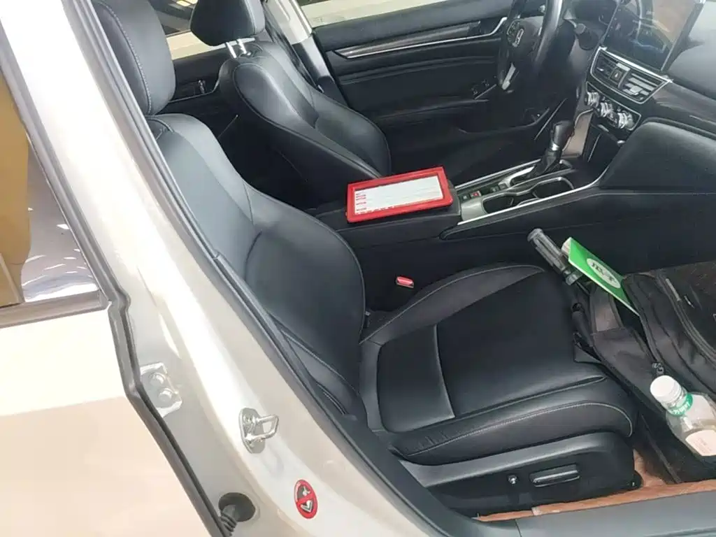 Honda Accord — миниатюра 25