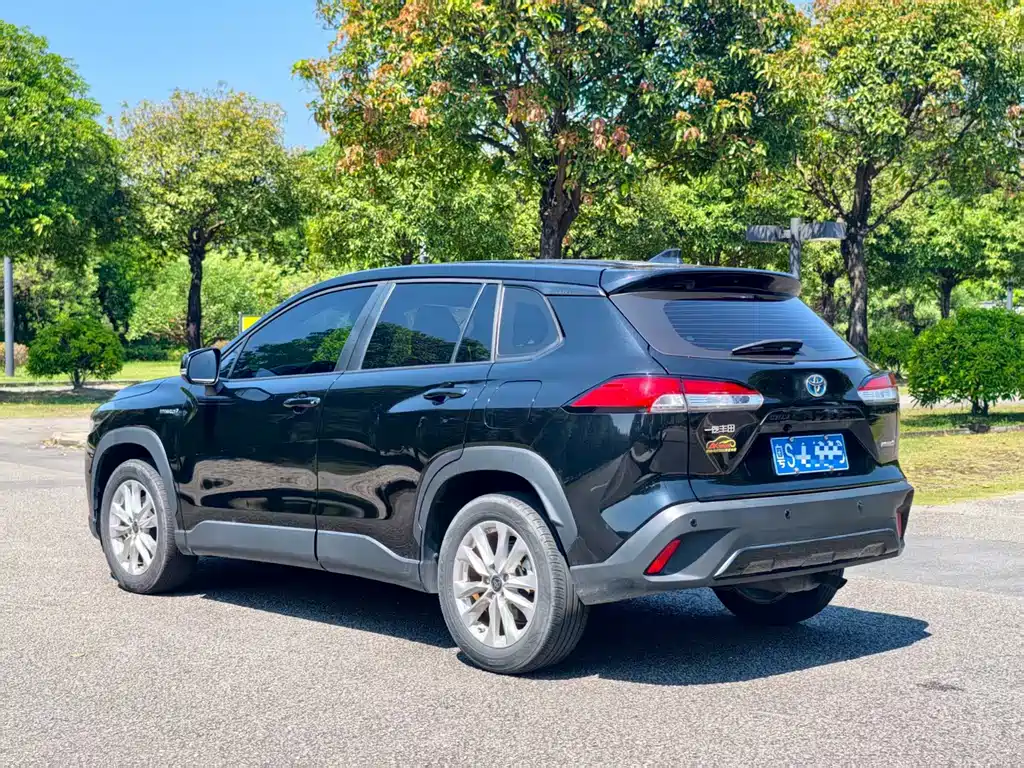 Toyota Corolla Cross — миниатюра 11