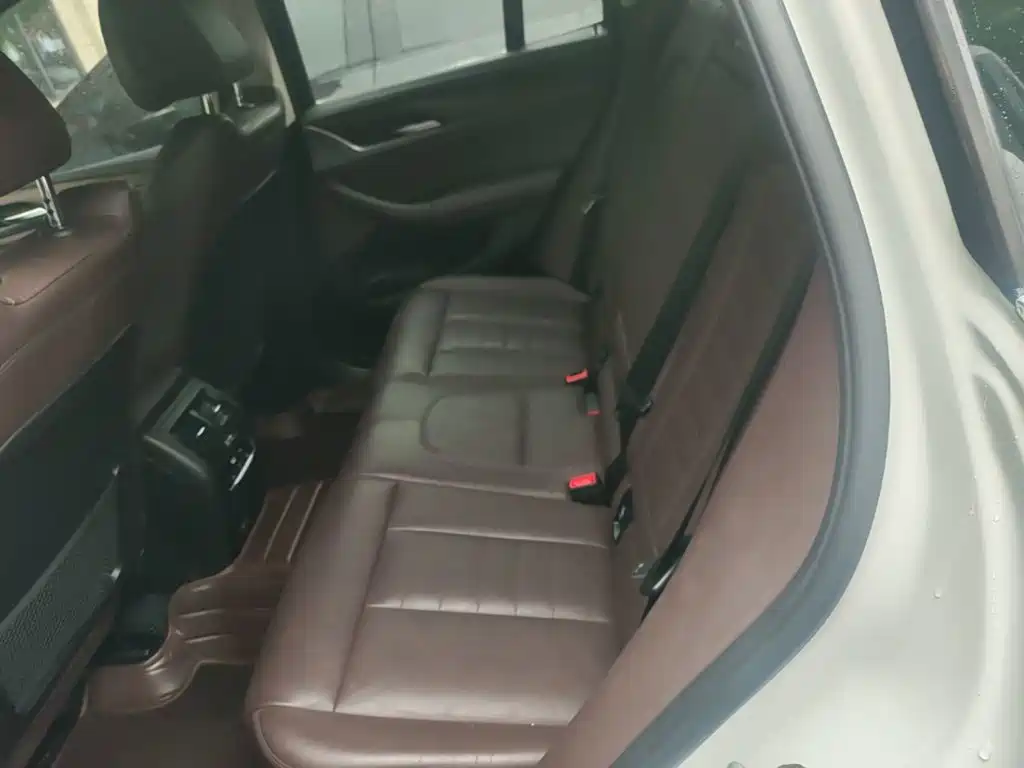 BMW X3 — миниатюра 17