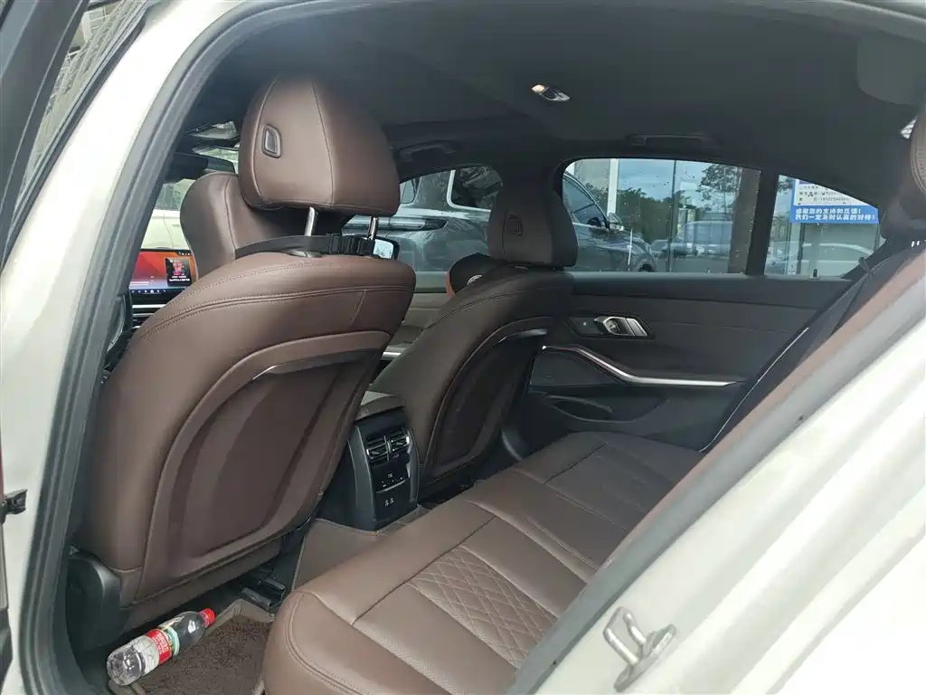 BMW 3 Series — миниатюра 5